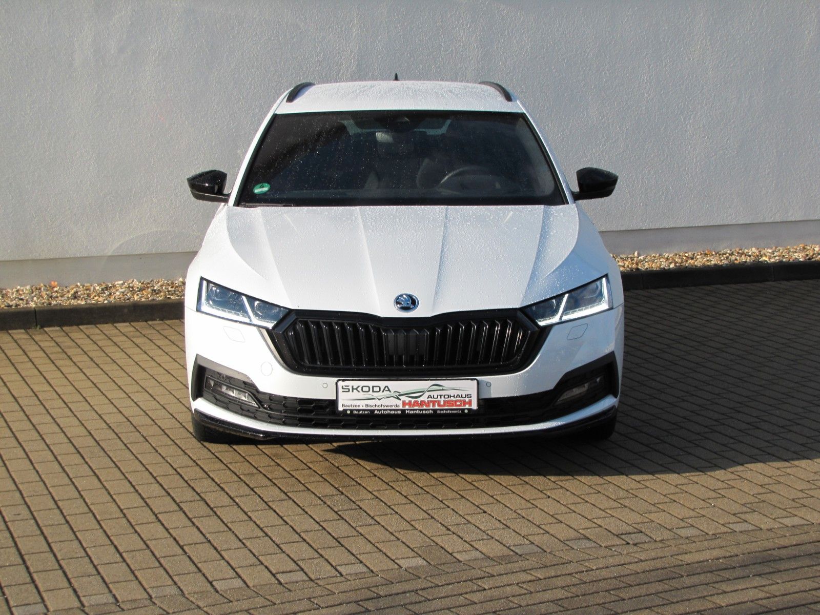 Fahrzeugabbildung SKODA Octavia Combi Sportline 2.0 TDI DSG