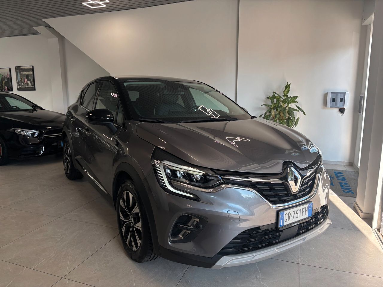 Other Renault Captur Full Hybrid E-Tech 145 CV Enginee