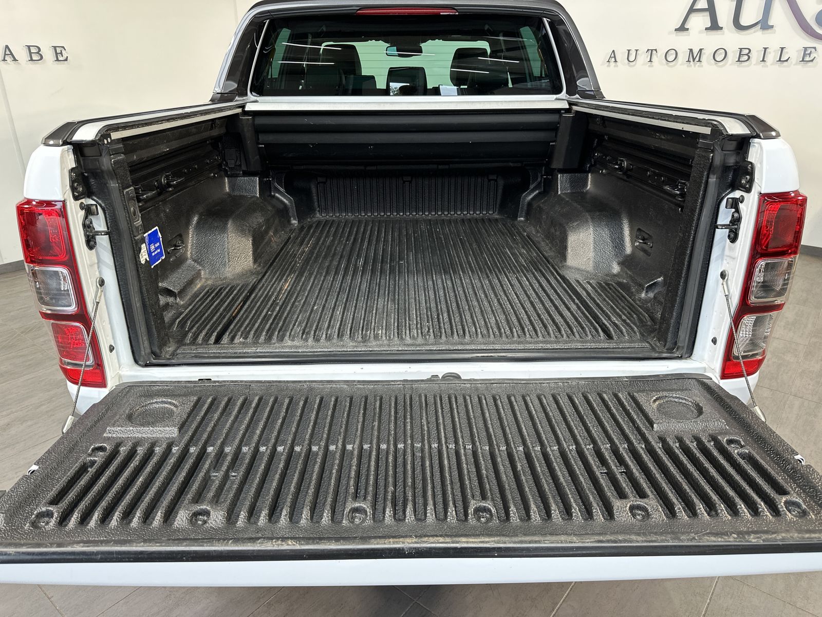 Fahrzeugabbildung Ford Ranger 2.0 EB Aut. Wildtrak DoKa 4x4 NAV+LED+AHK