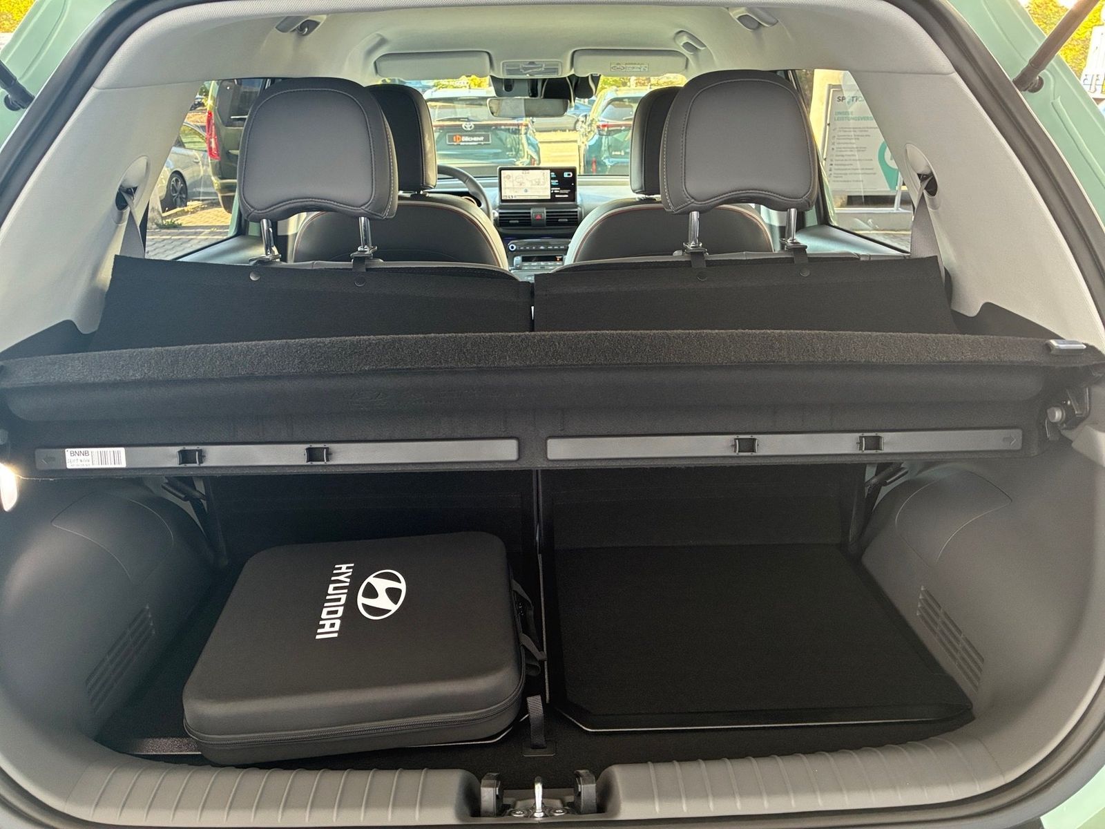 Fahrzeugabbildung Hyundai INSTER Lounge EV MY27 49kWh Kamera,LED,PDC,SHZ