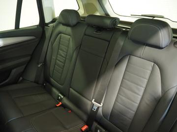 صورة 9 لـ 2021 BMW IX3