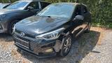 Hyundai i20 Pure 4Zyl 87PS Facelift 8fach EU6 - Hyundai i20 Pure mit Benzin-Antrieb