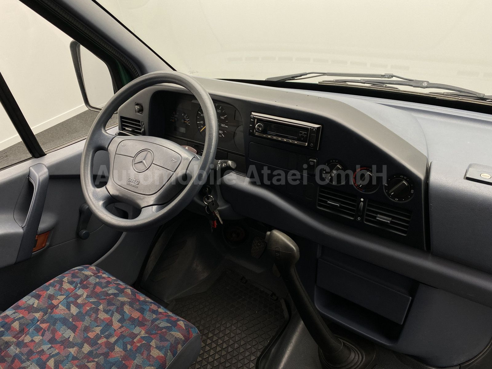 Fahrzeugabbildung Mercedes-Benz Sprinter 310D Automatik *Behörde/Camper* 5767