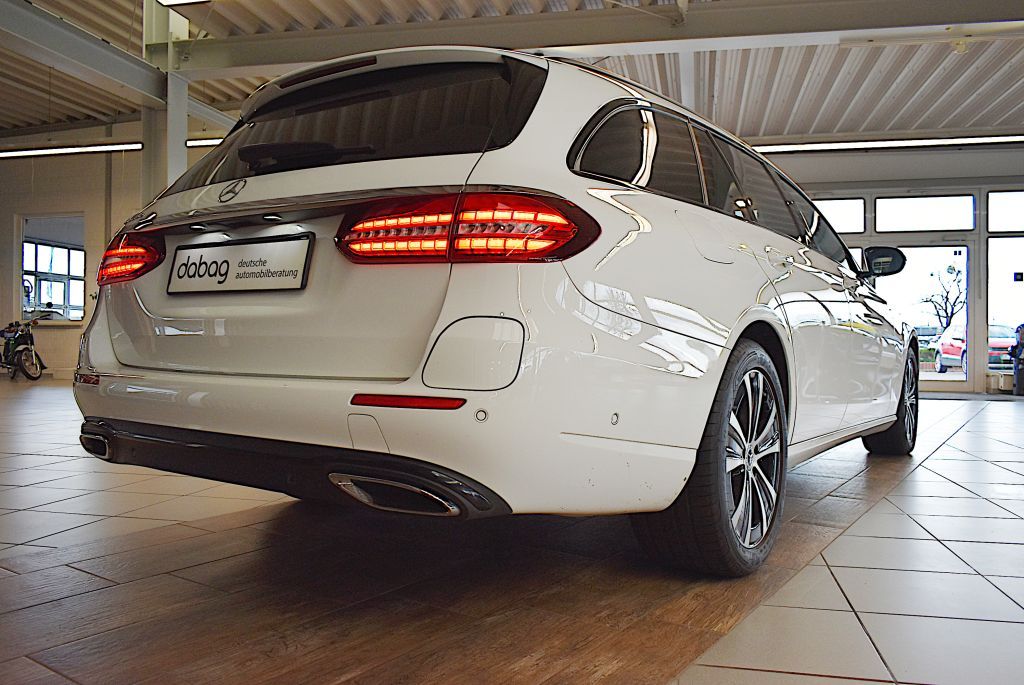 Mercedes-Benz E 300 e T 9G-TRONIC Exclusive – Bild 27