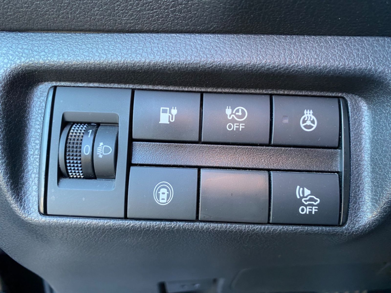 Fahrzeugabbildung Nissan Leaf Acenta - CARPL./AndroidA.,2Ladekabel;SOH98%