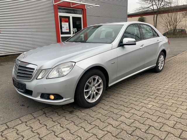 Mercedes-Benz E 220 CDI BlueEfficiency*Navi*Klima*Sitzh*PDC