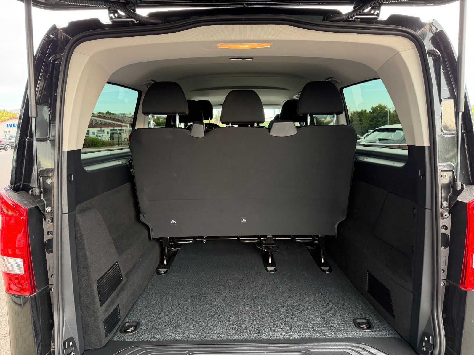 Fahrzeugabbildung Mercedes-Benz Vito 116 CDI 9G Tourer Extral AHK2,5to 2xKlima