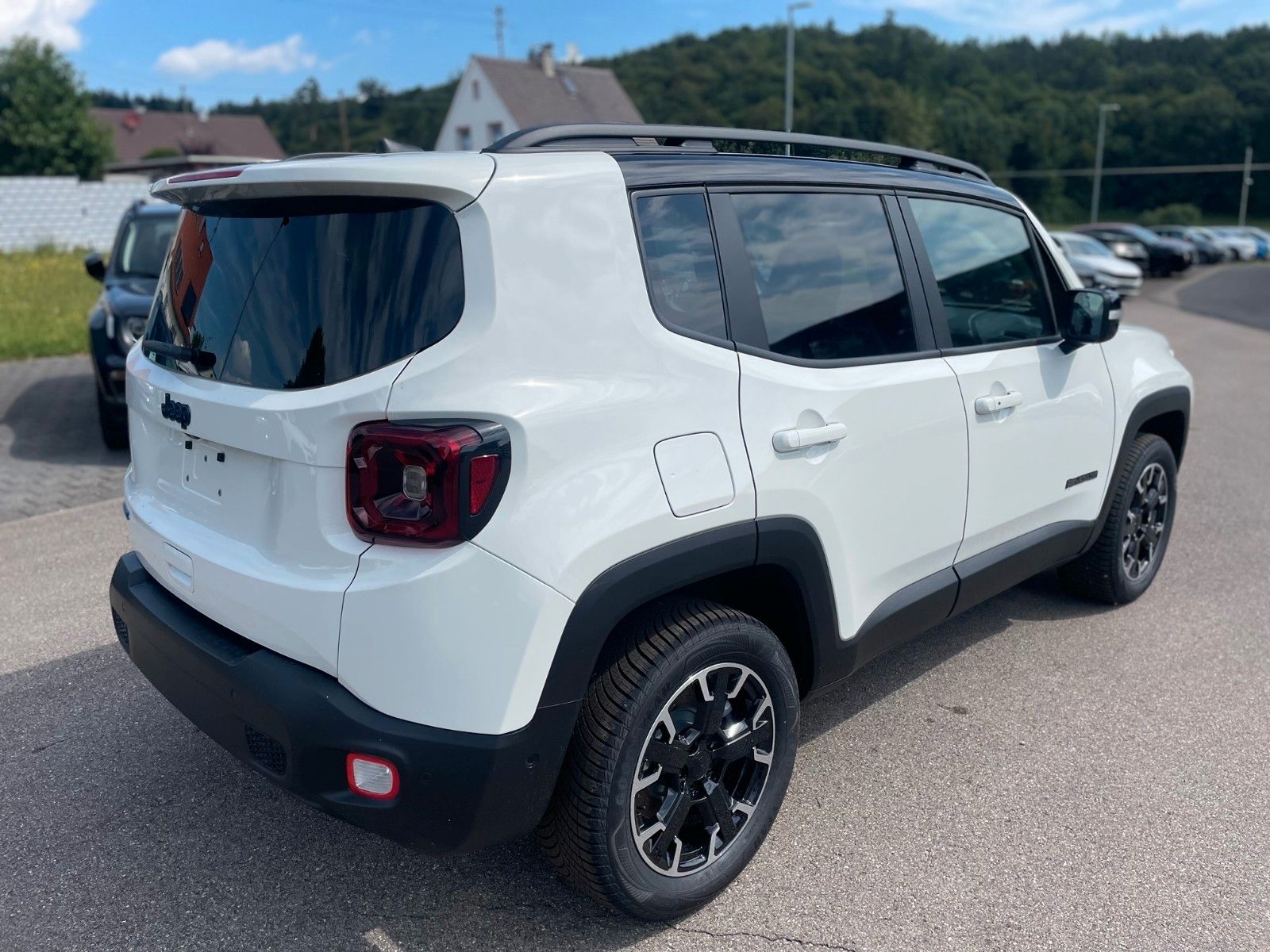 Fahrzeugabbildung Jeep RENEGADE PHEV MY23-High Upland