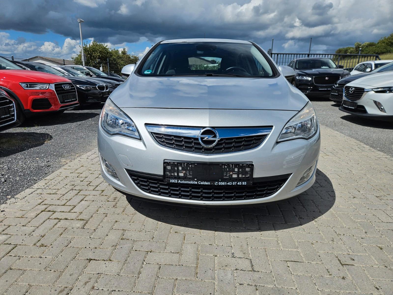 Opel Astra J Lim. 5-trg. Innovation