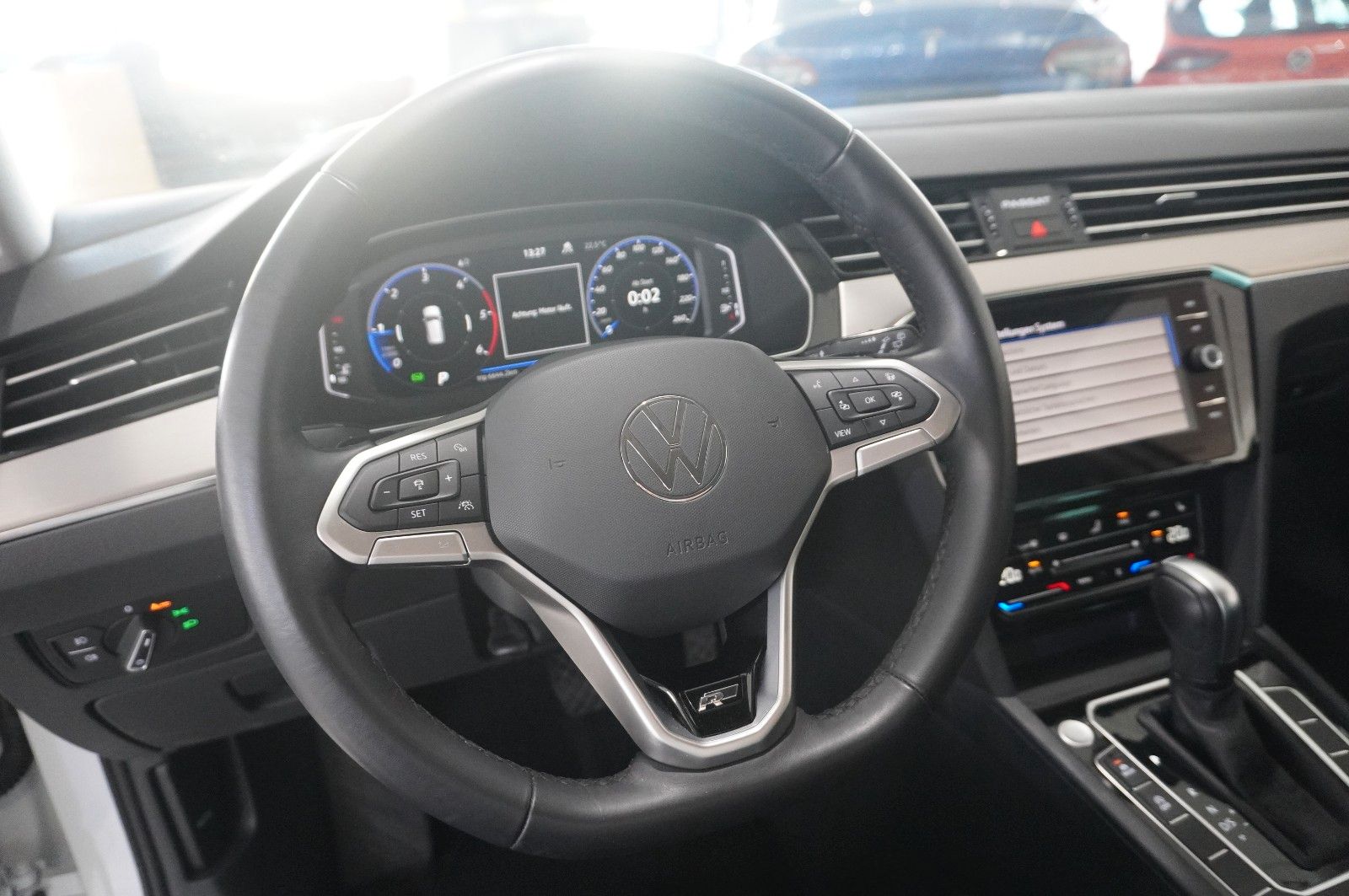 Fahrzeugabbildung Volkswagen Passat Vari. 2.0D R-LINE 4M NAVI/LED/KAMERA/AHK