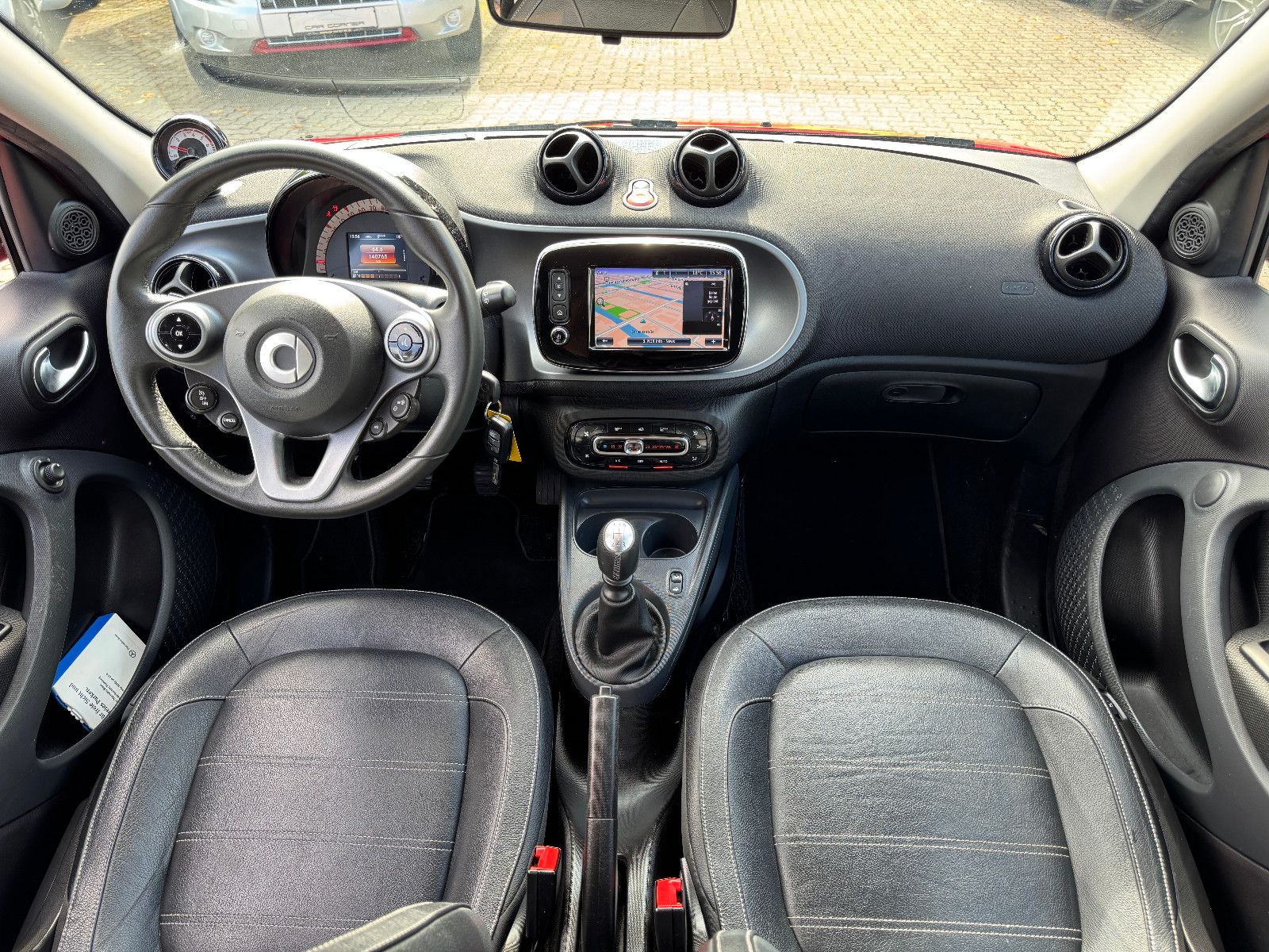 Fahrzeugabbildung Smart ForFour 66KW PRIME EXCLUSIVE PANO NAVI LED VOLL