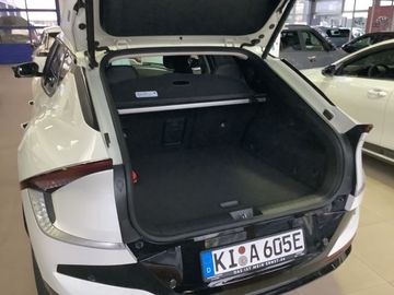 Kia EV6 84-kWh Earth