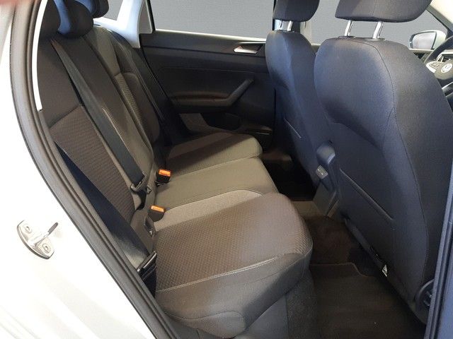 Fahrzeugabbildung Volkswagen Polo VI Life 1.0TSI LED Klima PDC vorn und hint
