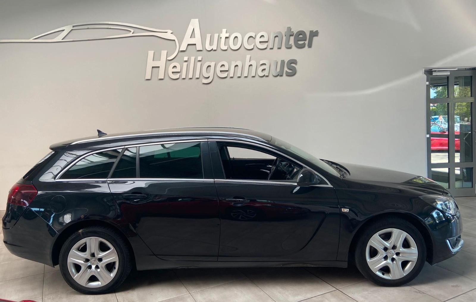 Opel Insignia 2014 — interior