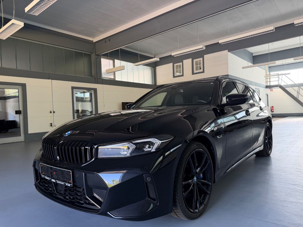 Image of BMW 330