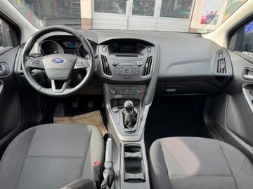 Ford Focus - 9