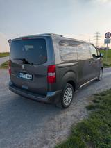 Peugeot Traveller BlueHDi 120 S&S 6-Gang Active L2 A... - Peugeot Traveller: mit Navigationssystem, mit Klimaanlage