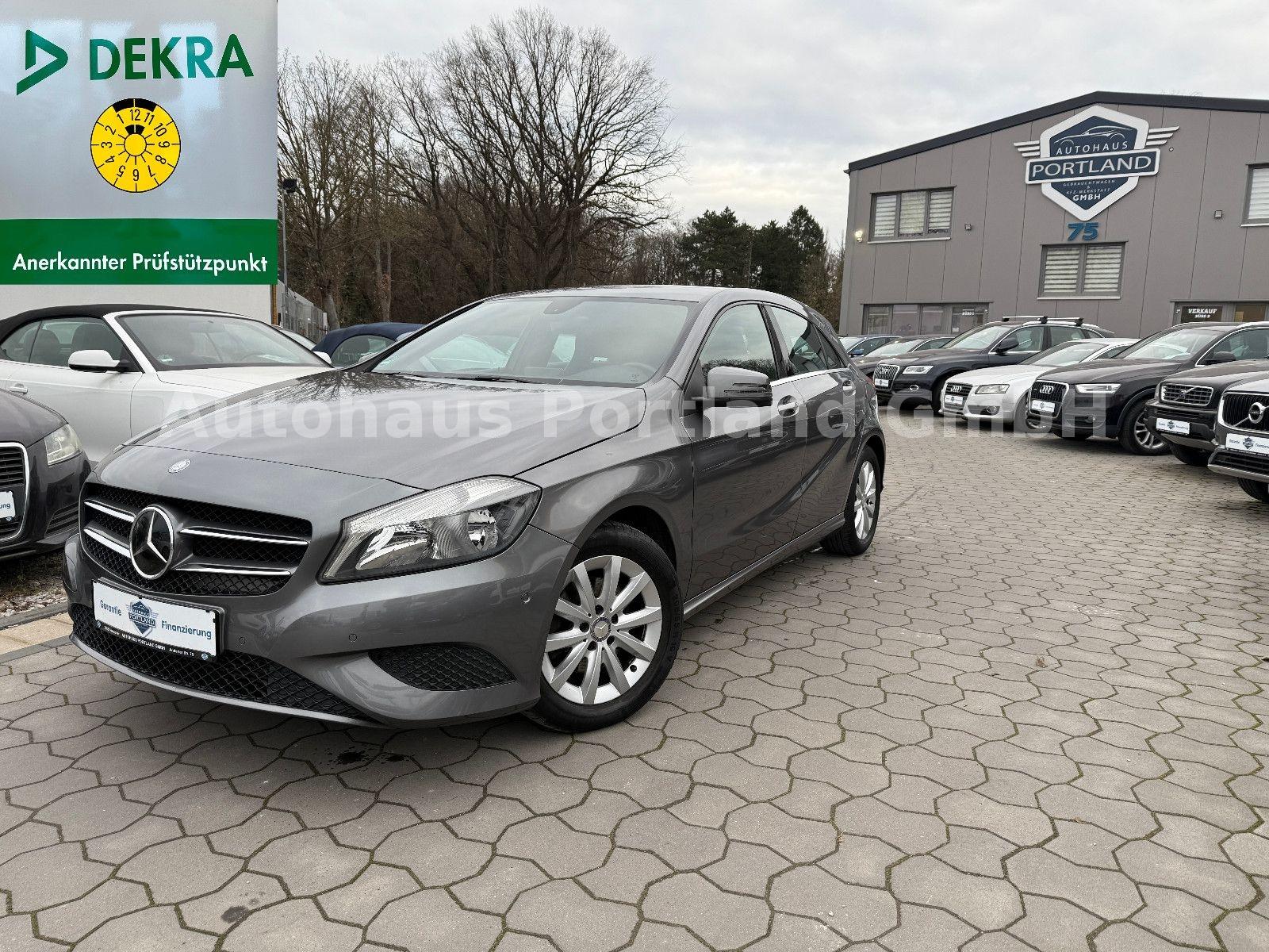 Mercedes-Benz A 180 BlueEfficiency Aut./Navi/Tempo/PDC