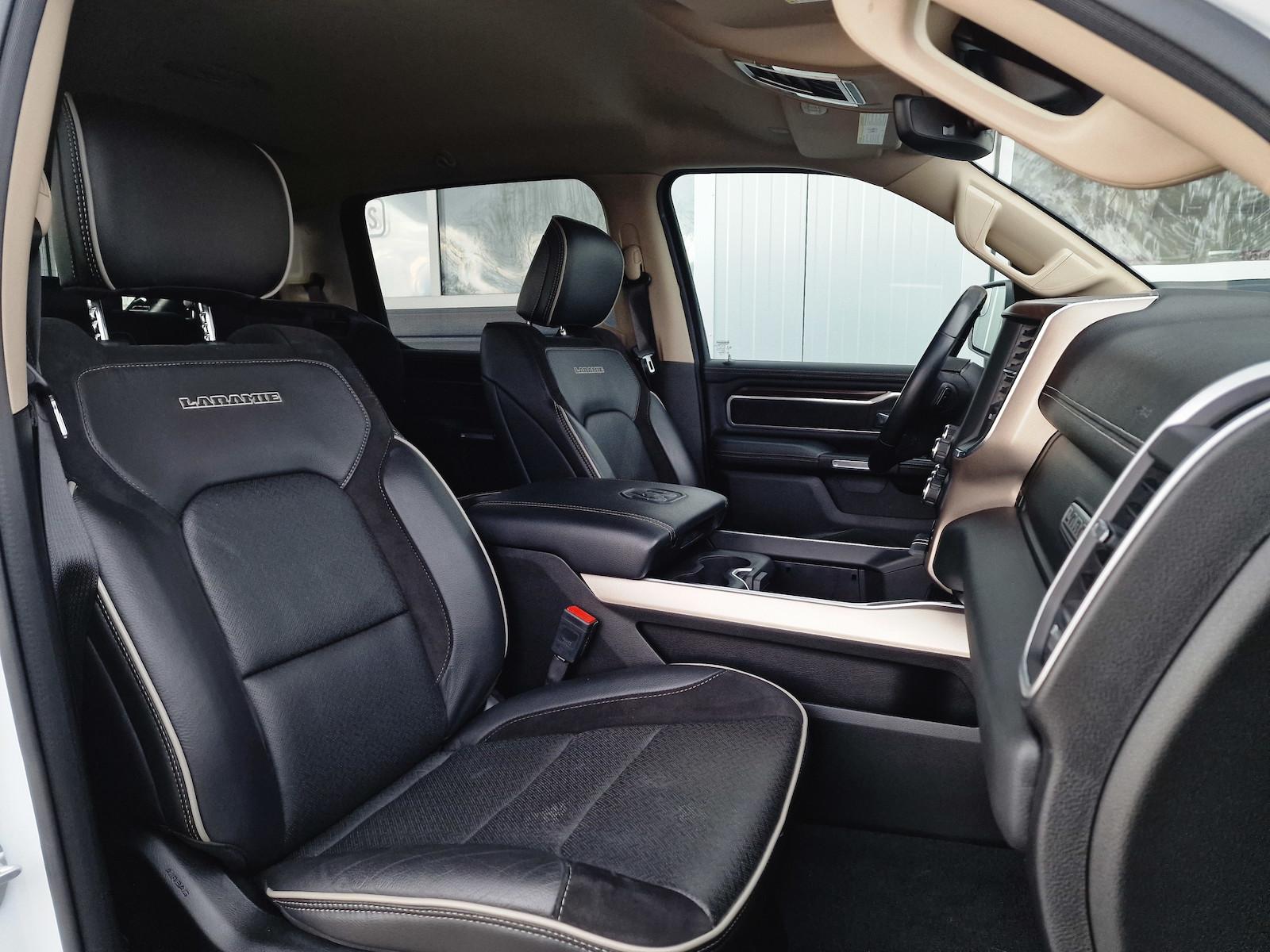 Car Image 29