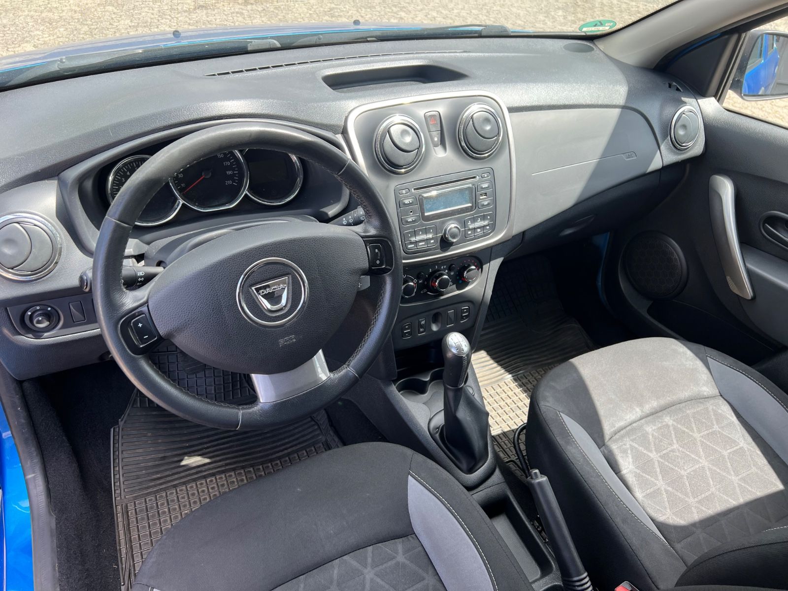 Fahrzeugabbildung Dacia Sandero II Stepway Prestige