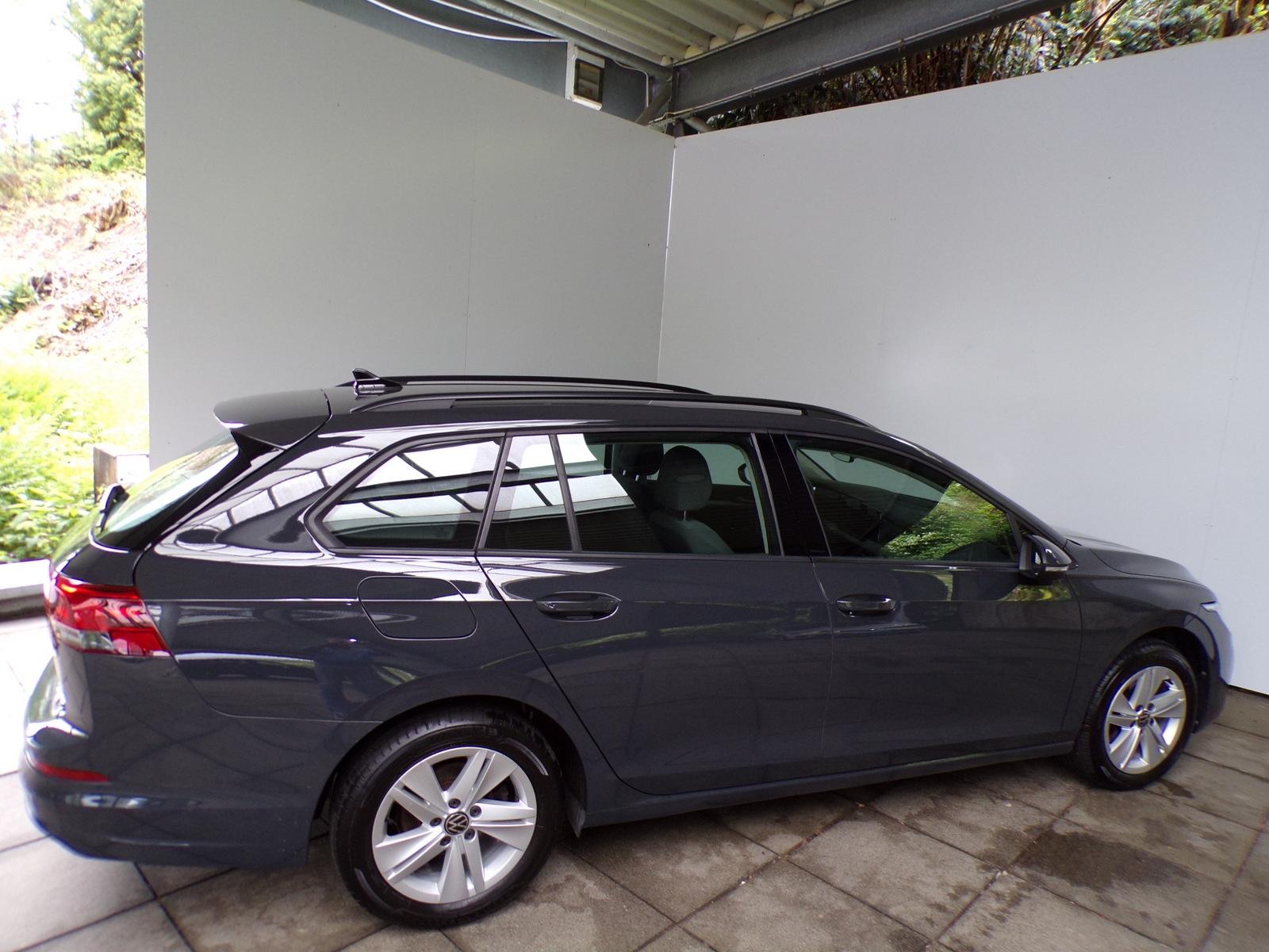 Volkswagen Golf VIII VARIANT 1.5 TSI DSG LIFE NAVI+KAMERA, миниатюра 9