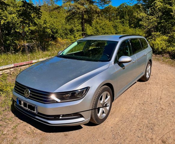 VW Passat Variant