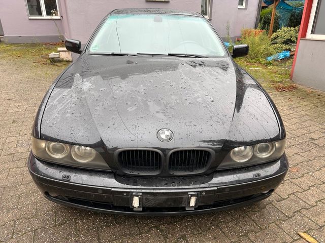 BMW525 E39