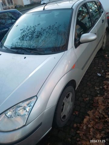 Ford Focus 1,6 Benzin