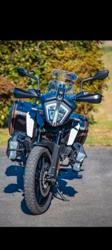 KTM 390 Adventure  - mit Koffer, Taschen, Dash Cams - KTM 390 ADVENTURE