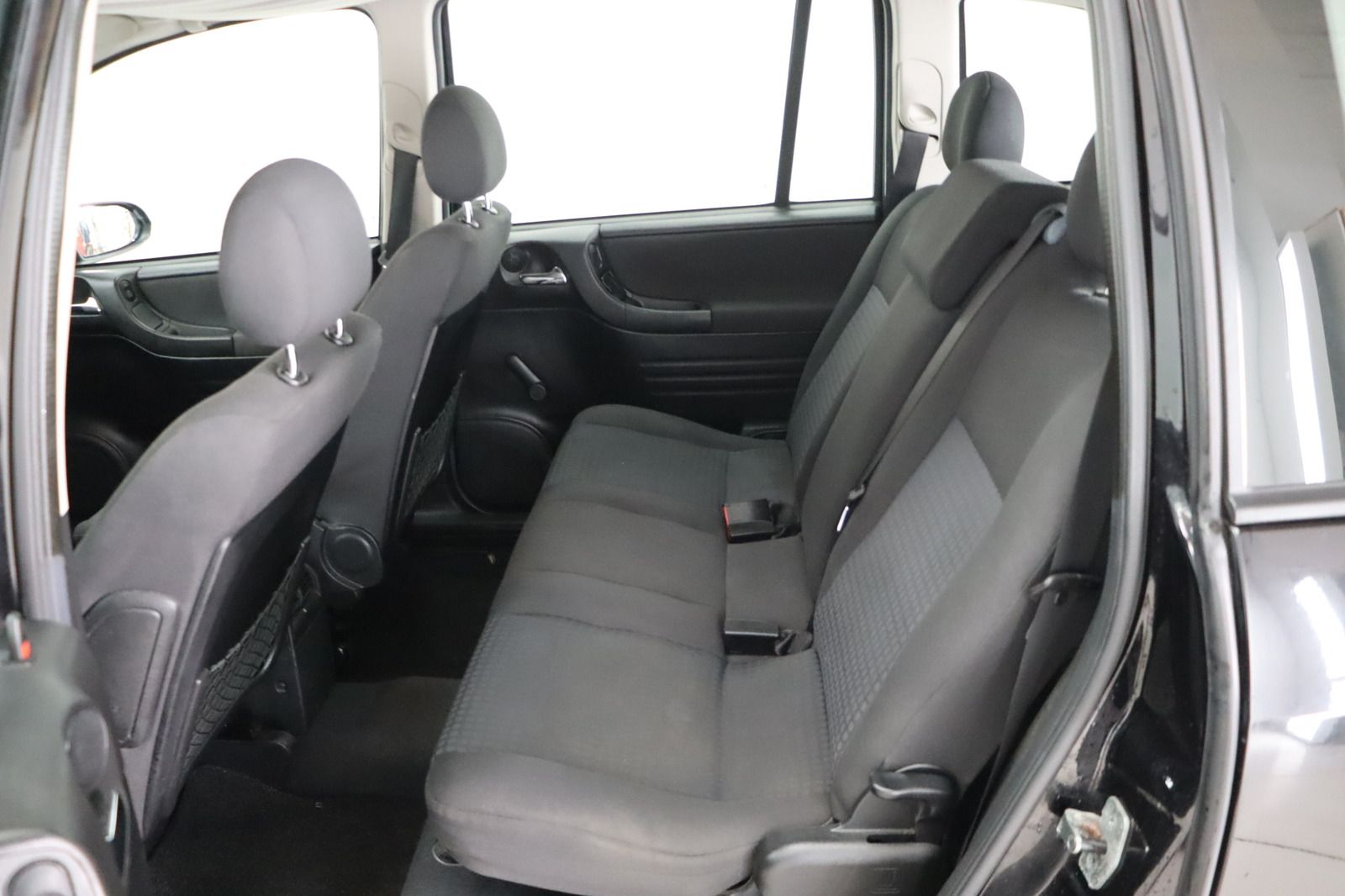 Fahrzeugabbildung Opel Zafira A 1.8i 7 Sitze * HU/AU 03.27 * AHK