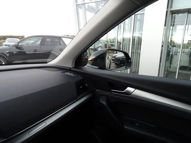 Q5 40 TDI S Line quattro - Matrix / AHZV