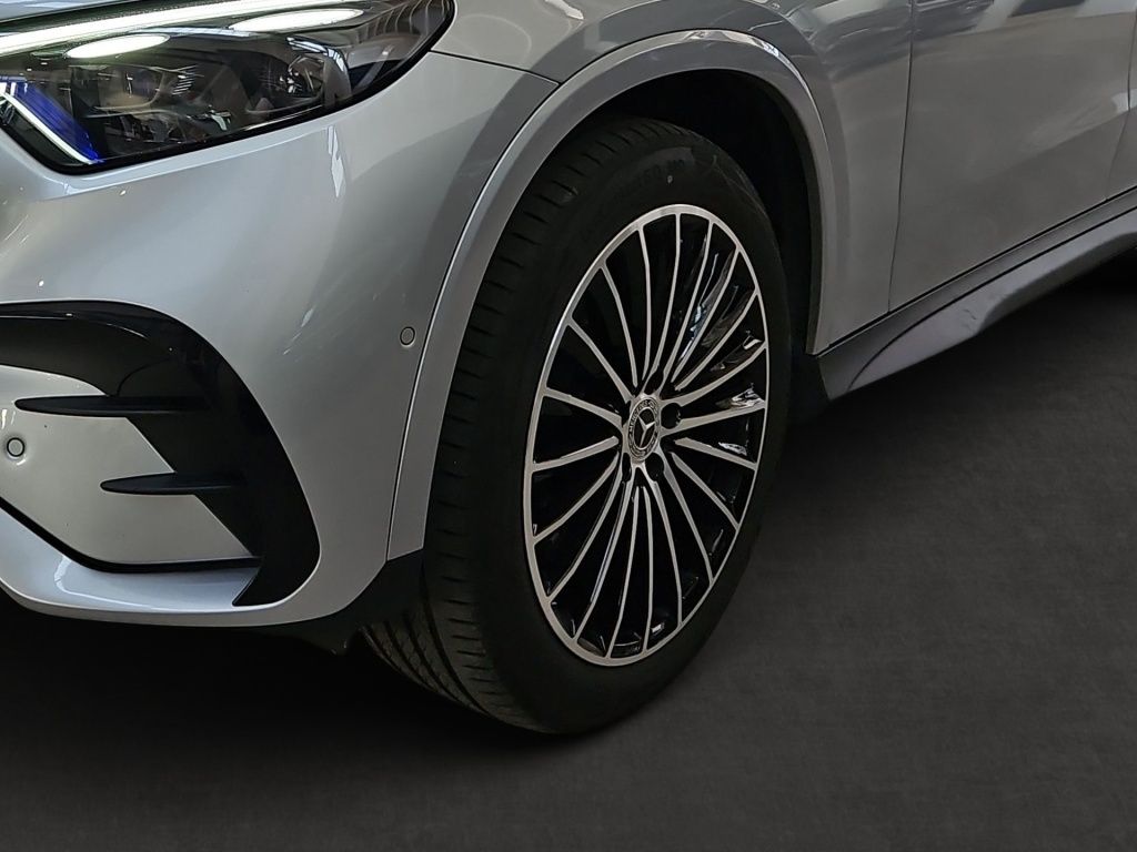 Fahrzeugabbildung Mercedes-Benz GLC 300 d 4M AMG AHK Airmatic Pano Massage SDHZ