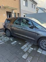 Ford S-Max 2,0 EcoBlue 140kW Titanium, 8-Fach bereift - Ford S-Max von privat