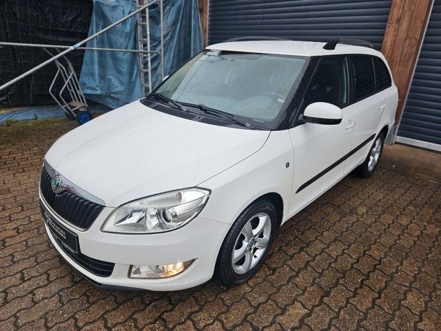 Skoda Fabia Combi Family Navi/Klimaauto/PDC/Alu/Tempo