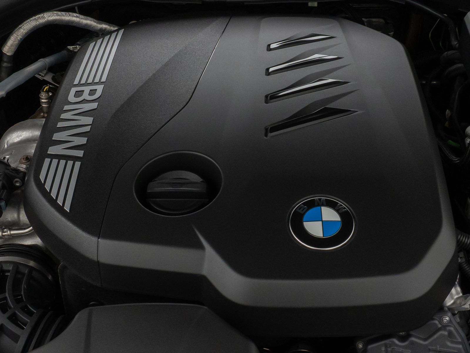 Fahrzeugabbildung BMW 520d Kamera DAB H/K Leder AdaptivLED Alarm Sport