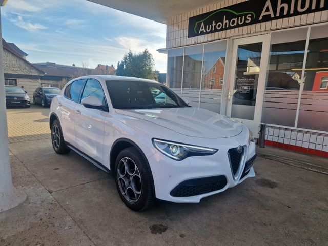 Alfa Romeo Stelvio Super Q4 Automatik Kamera SHZG Klima MFL