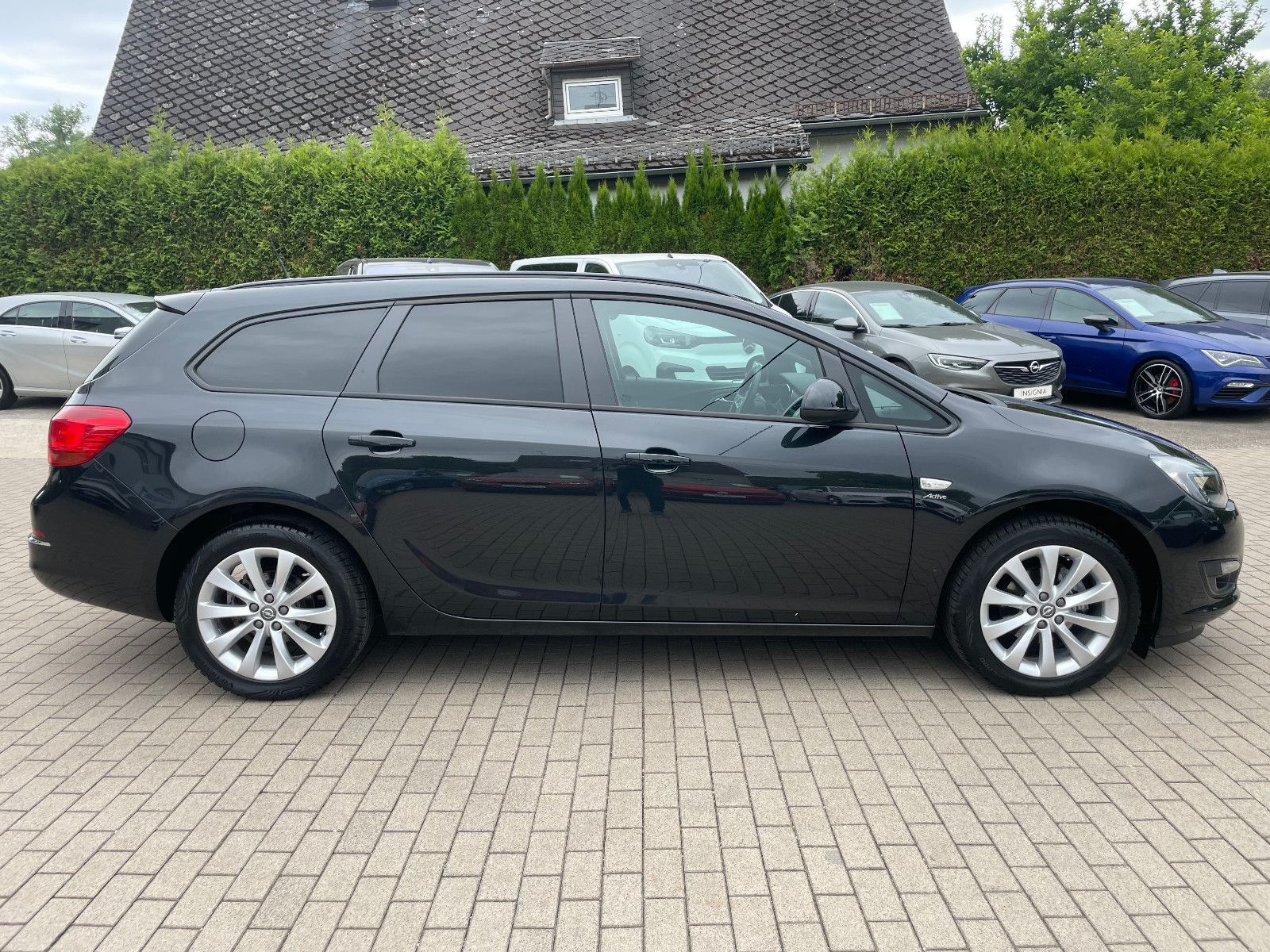 OPEL Astra, 2013, Benzin, 101 PS