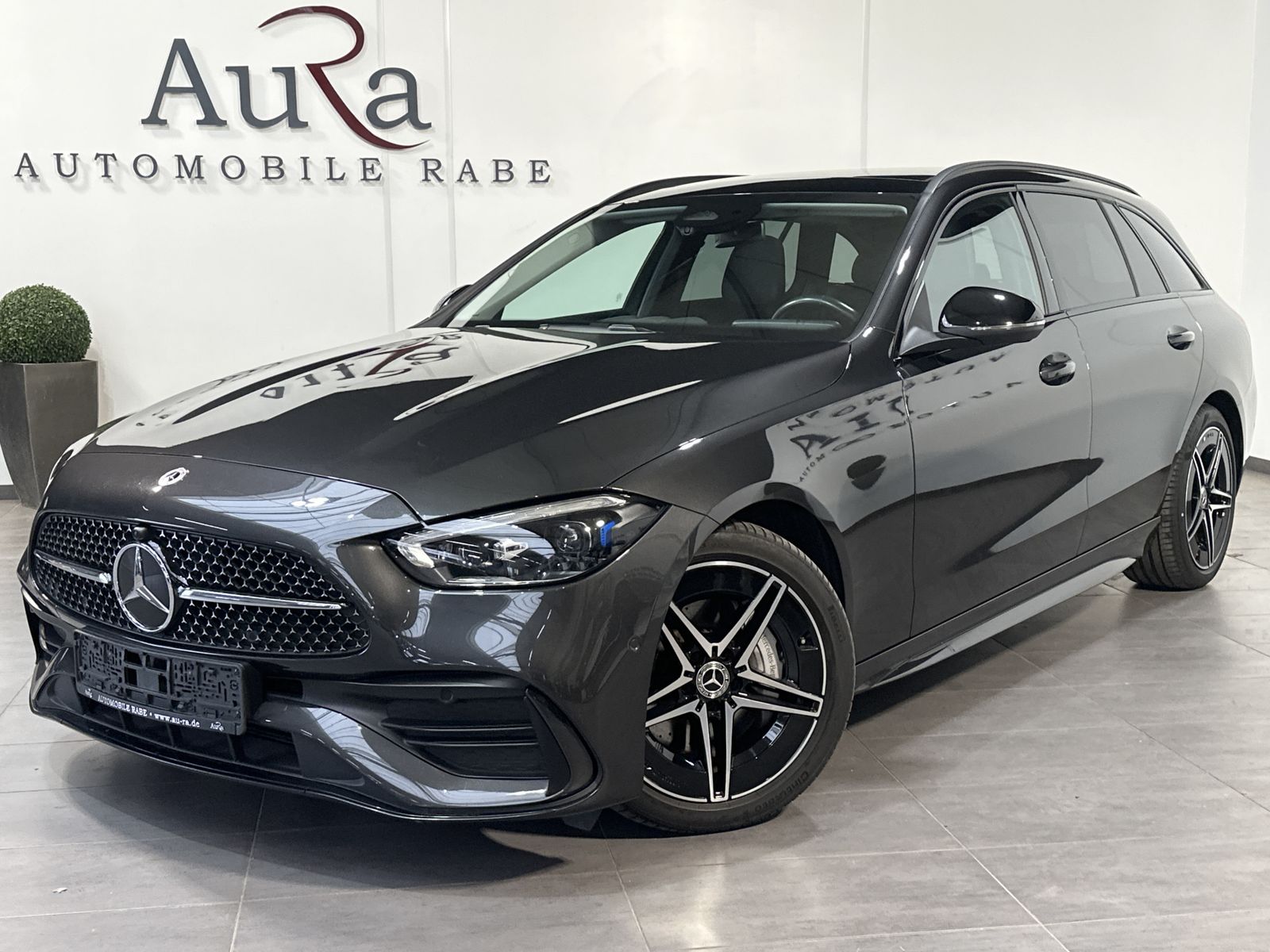 Fahrzeugabbildung Mercedes-Benz C 300d T AMG-Line NAV+LED+KAM+V-COCKPIT+AHK+PANO