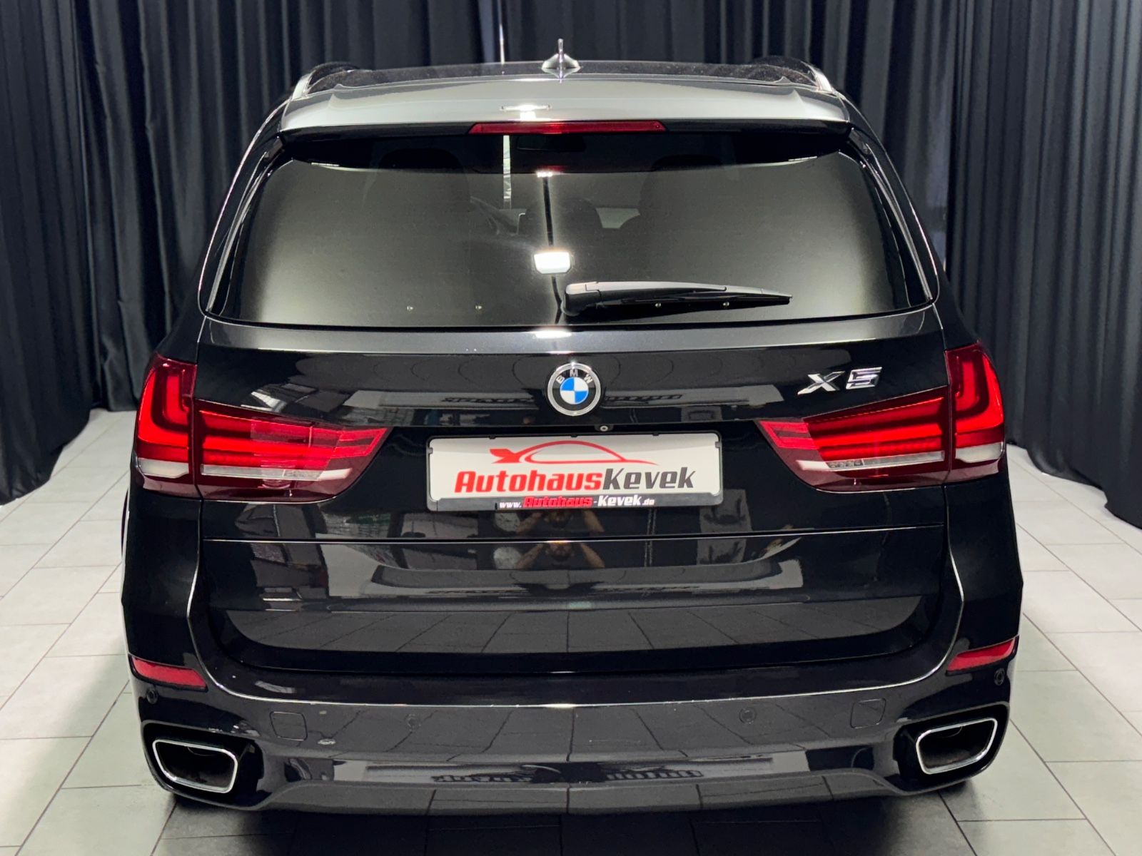 Fahrzeugabbildung BMW X5 40d xDrive|M-SPORT|PANO|7-SITZER|SOFT-CLOSE|