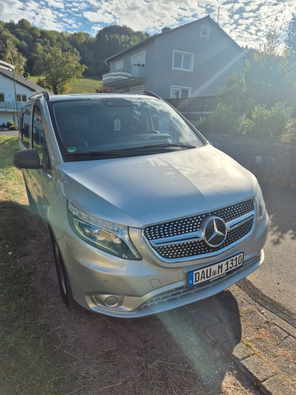 Image of Mercedes-Benz Vito