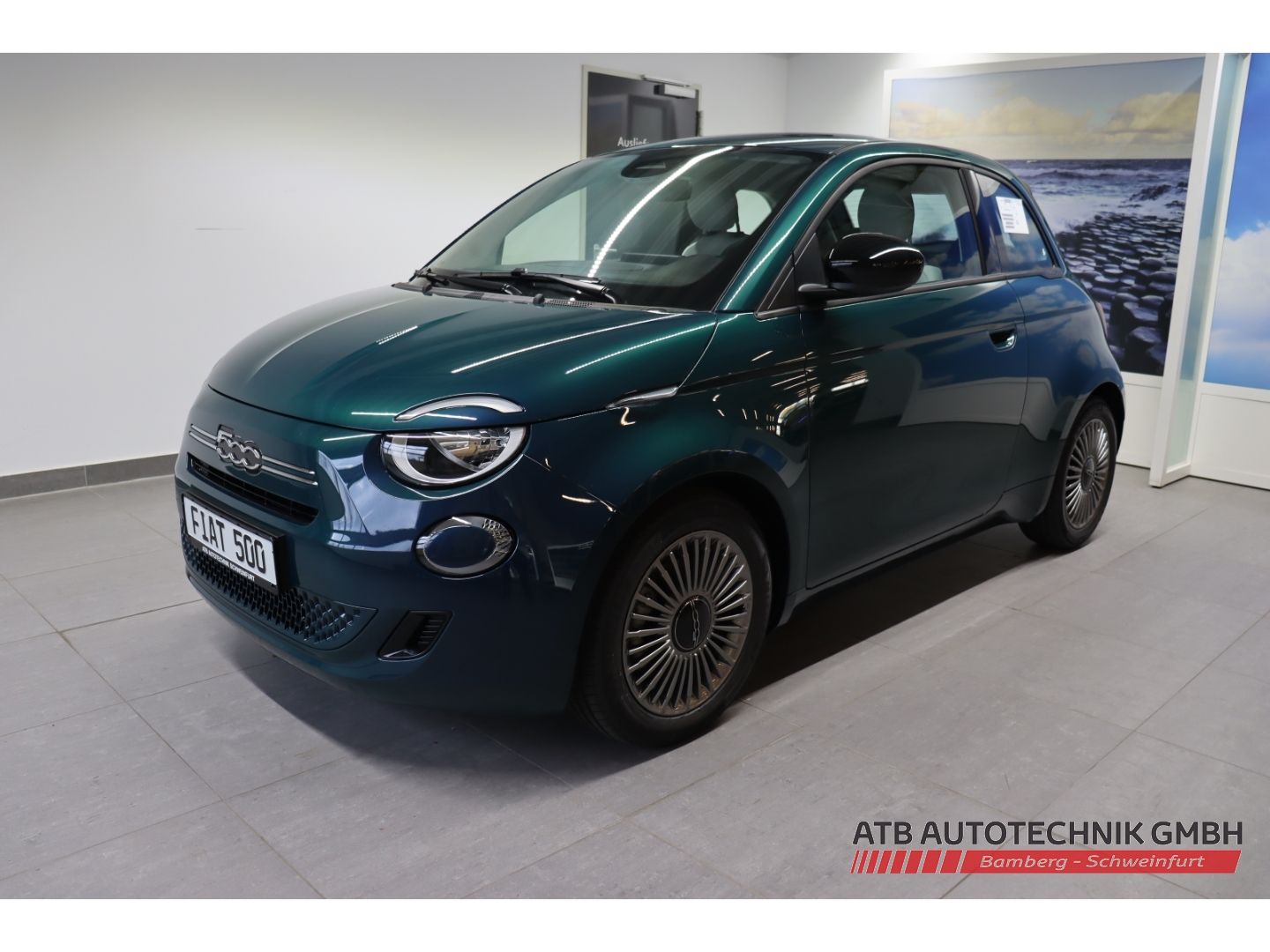 Fahrzeugabbildung Fiat 500 ICON + Komfortpaket Hybrid 1.0l PDC Rückfahr