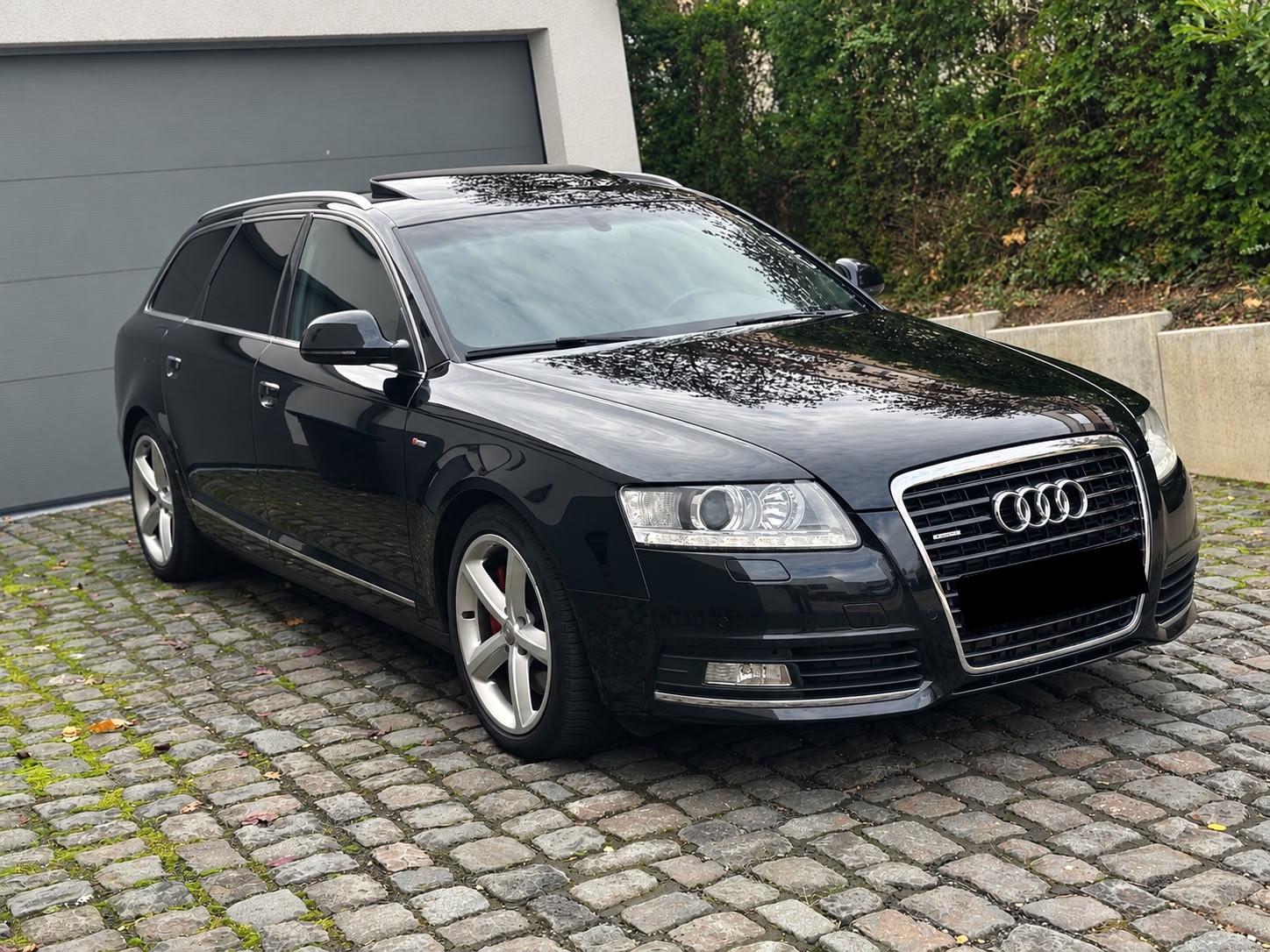 Audi Quattro 2011 — rear view