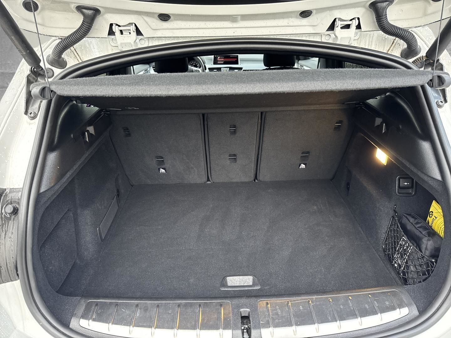 BMW X2 SDRIVE18I Navi LED El. Heckklappe Klimaautom  foto 14