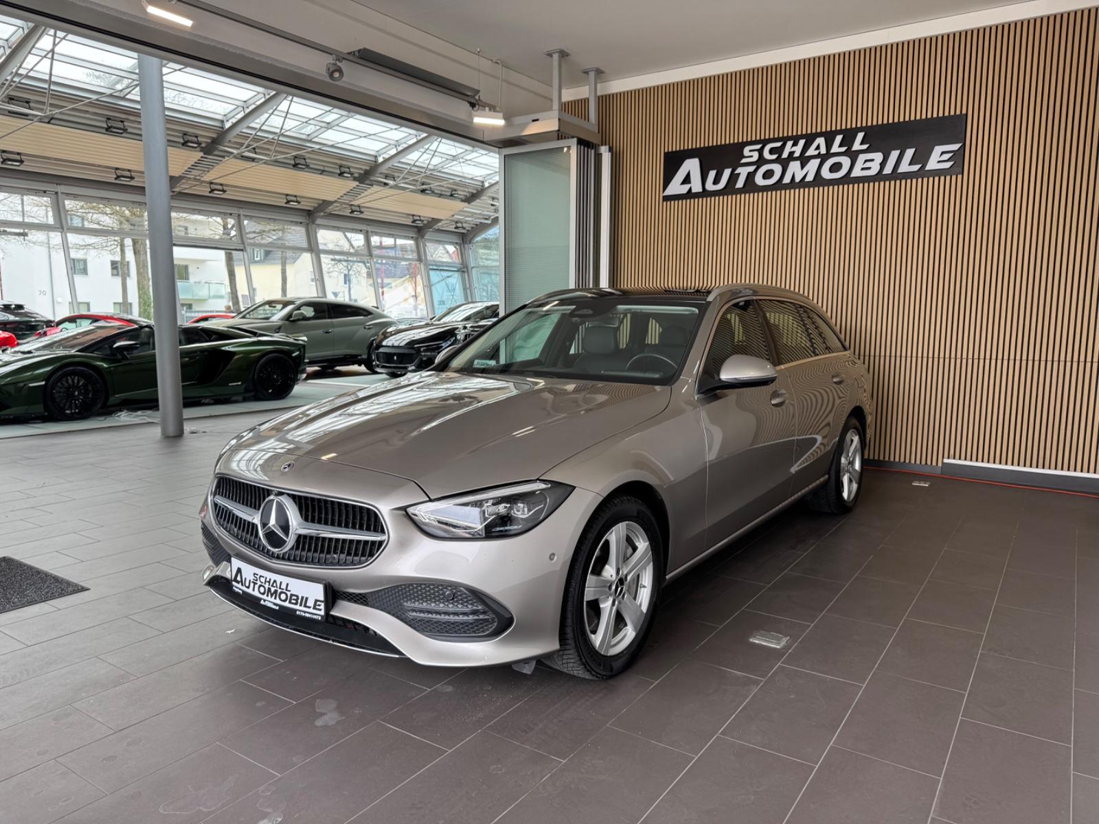 Mercedes-Benz C300e AVANTGARDE/AHK/PANORAMA/CARPLAY/ASSIST/360