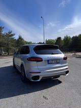 Porsche Cayenne S E-Hybrid Platinum Edition Platinum... - Porsche Cayenne mit Hybrid-Antrieb: Luftfederung