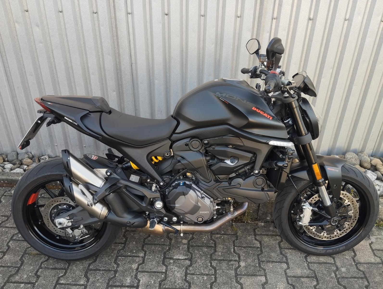 Ducati Monster 937 Plus
