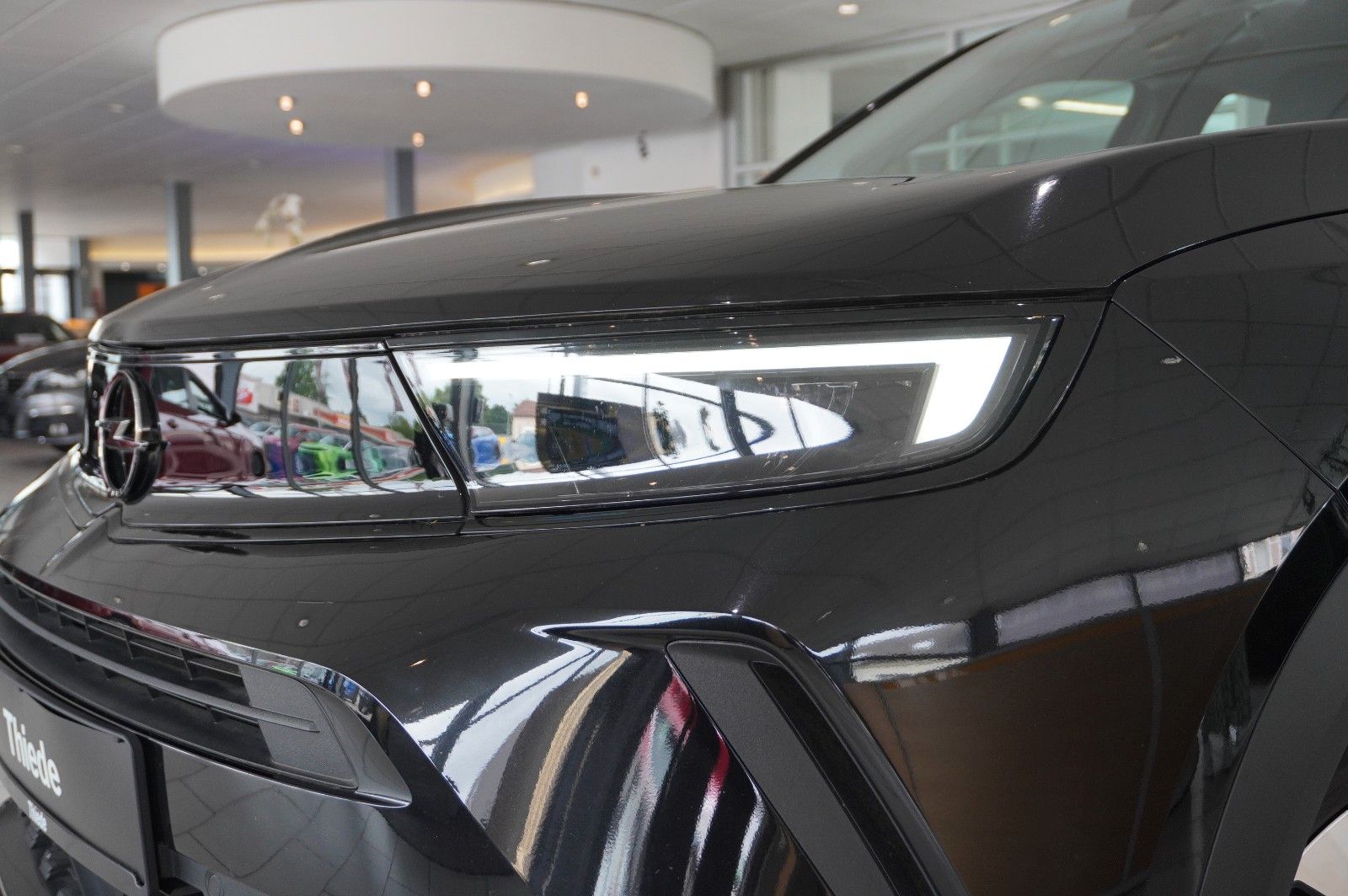 Fahrzeugabbildung Opel Mokka ELEGANCE 1.2T NAVI/LED/KAMERA/SPORT/SH/DAB