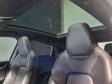 Porsche Cayenne - 8