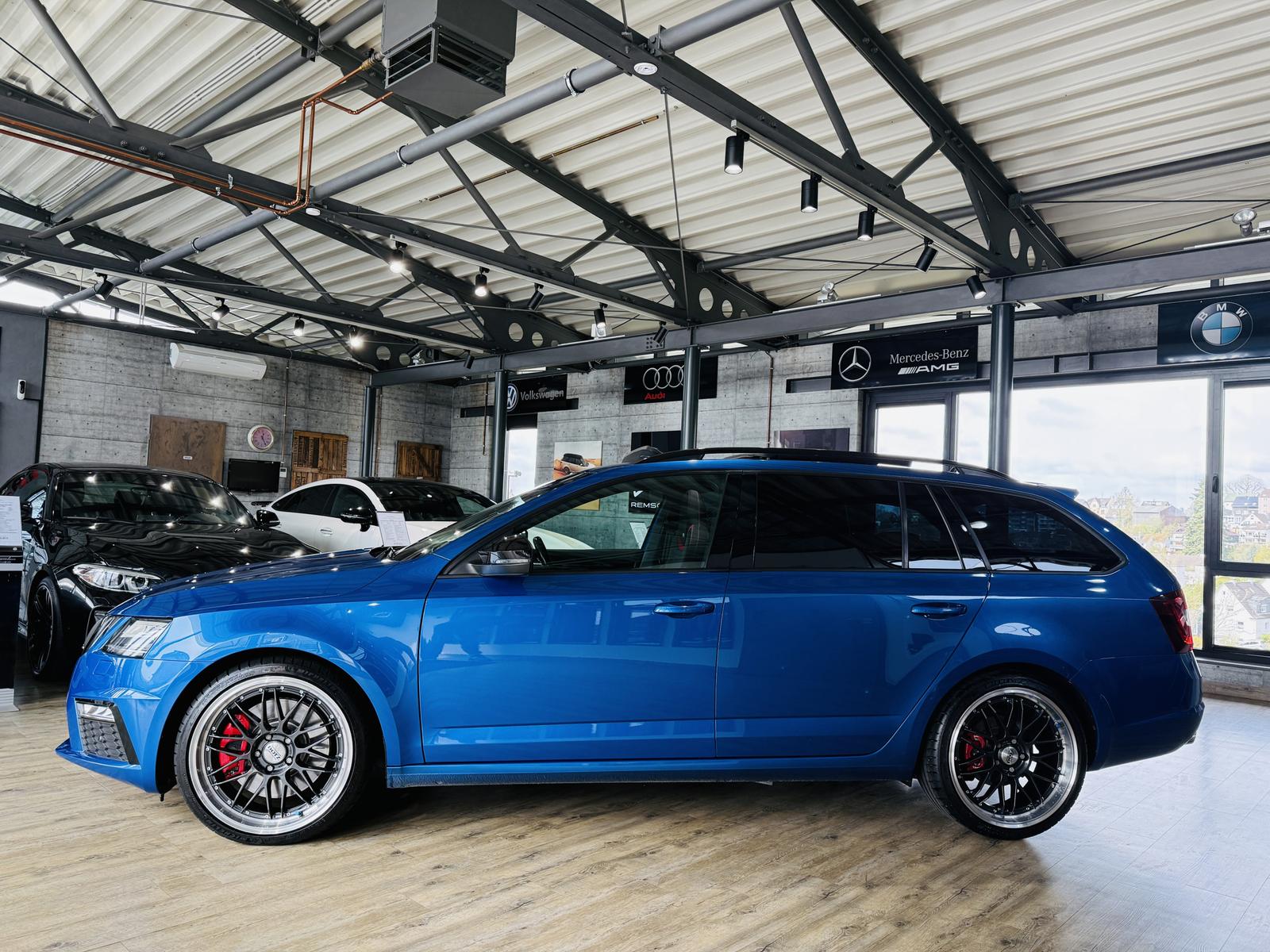 Skoda Octavia RS 2.0 TSI DSG*PANO*KAMERA*LED*NAVI*ACC