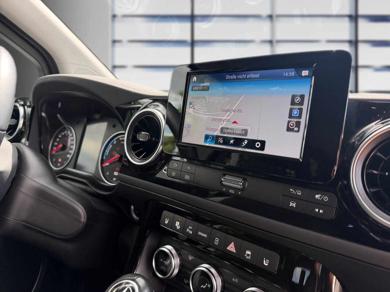 Fahrzeugabbildung Mercedes-Benz EQT 200 2xKlima AHK AUT Fernlichtass. Kam. LM